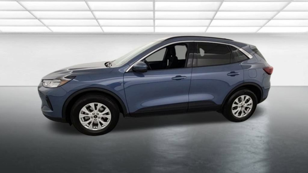 Certified 2023 Ford Escape Active w/ Tech Pack #2 image 3