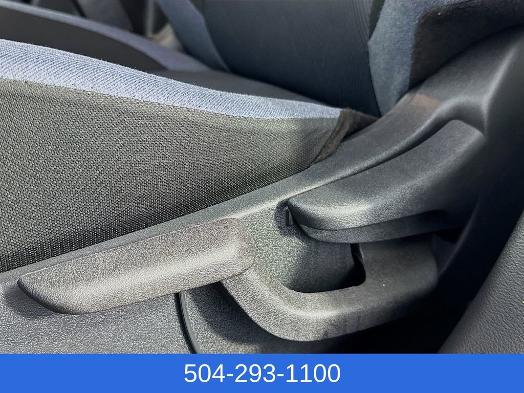 Used 2025 Nissan Versa SV image 28