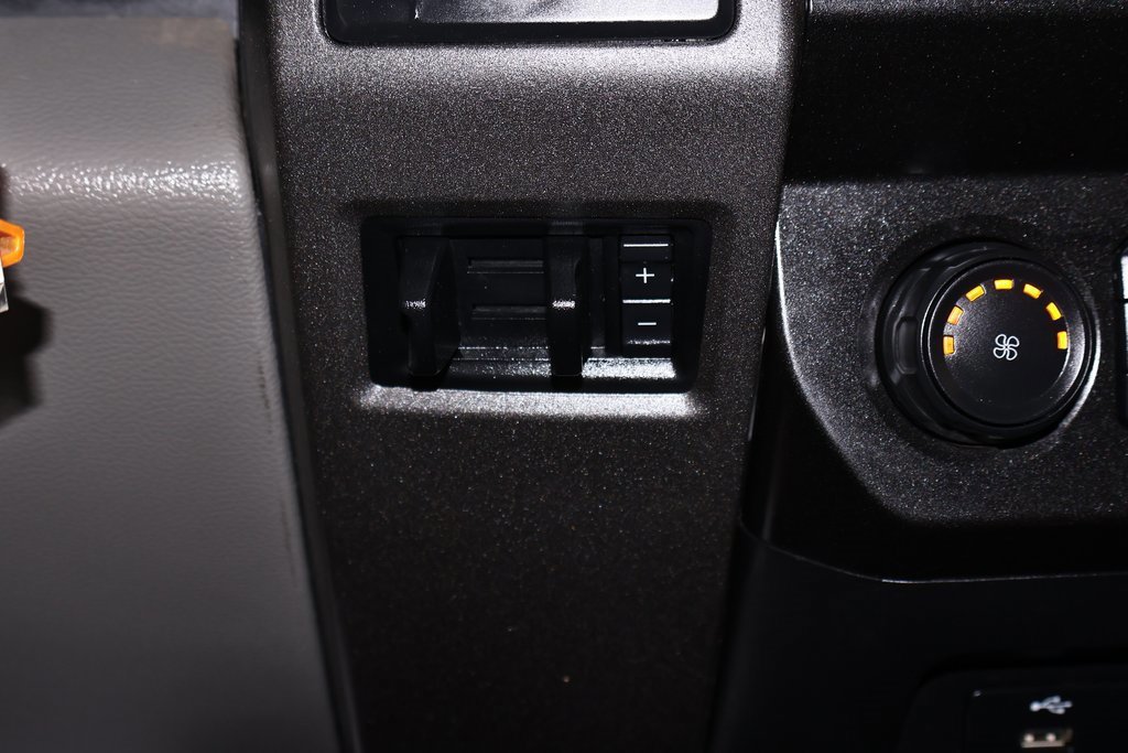 Certified 2022 Ford F350 XL w/ Power Equipment Group image 19