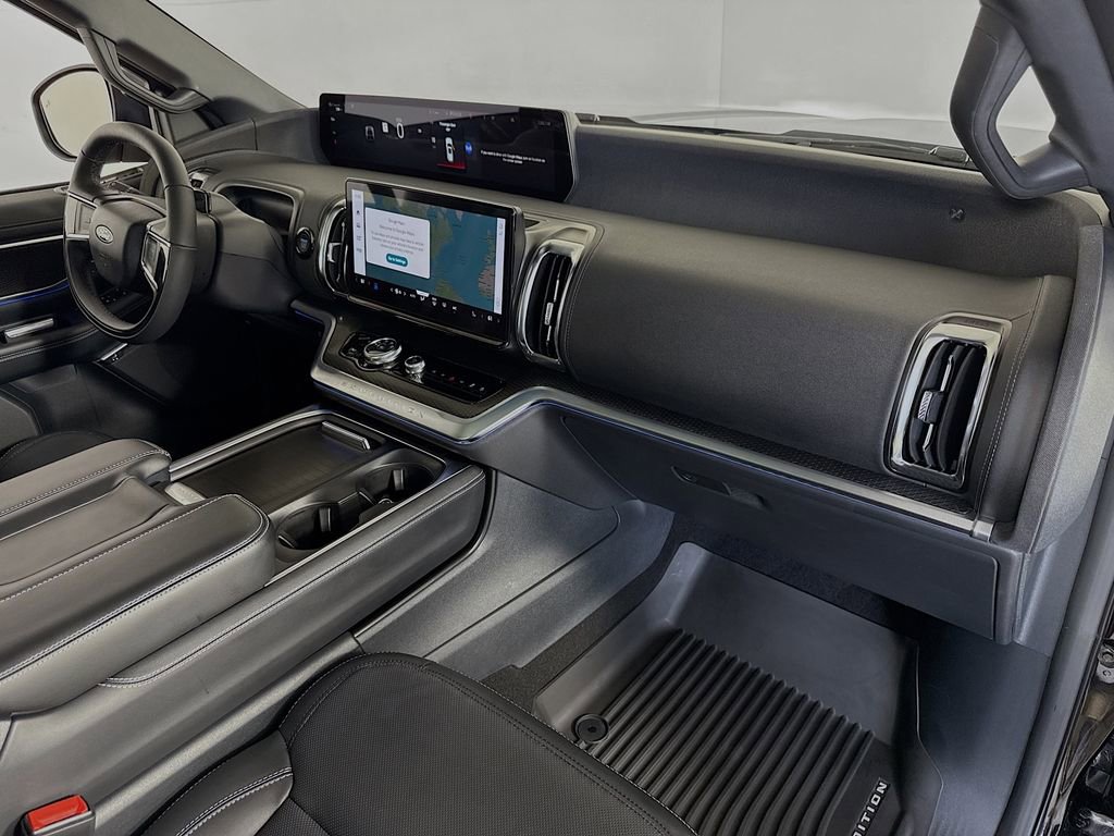 Certified 2025 Ford Expedition Platinum w/ Stealth Performance Package AWD/4WD image 32