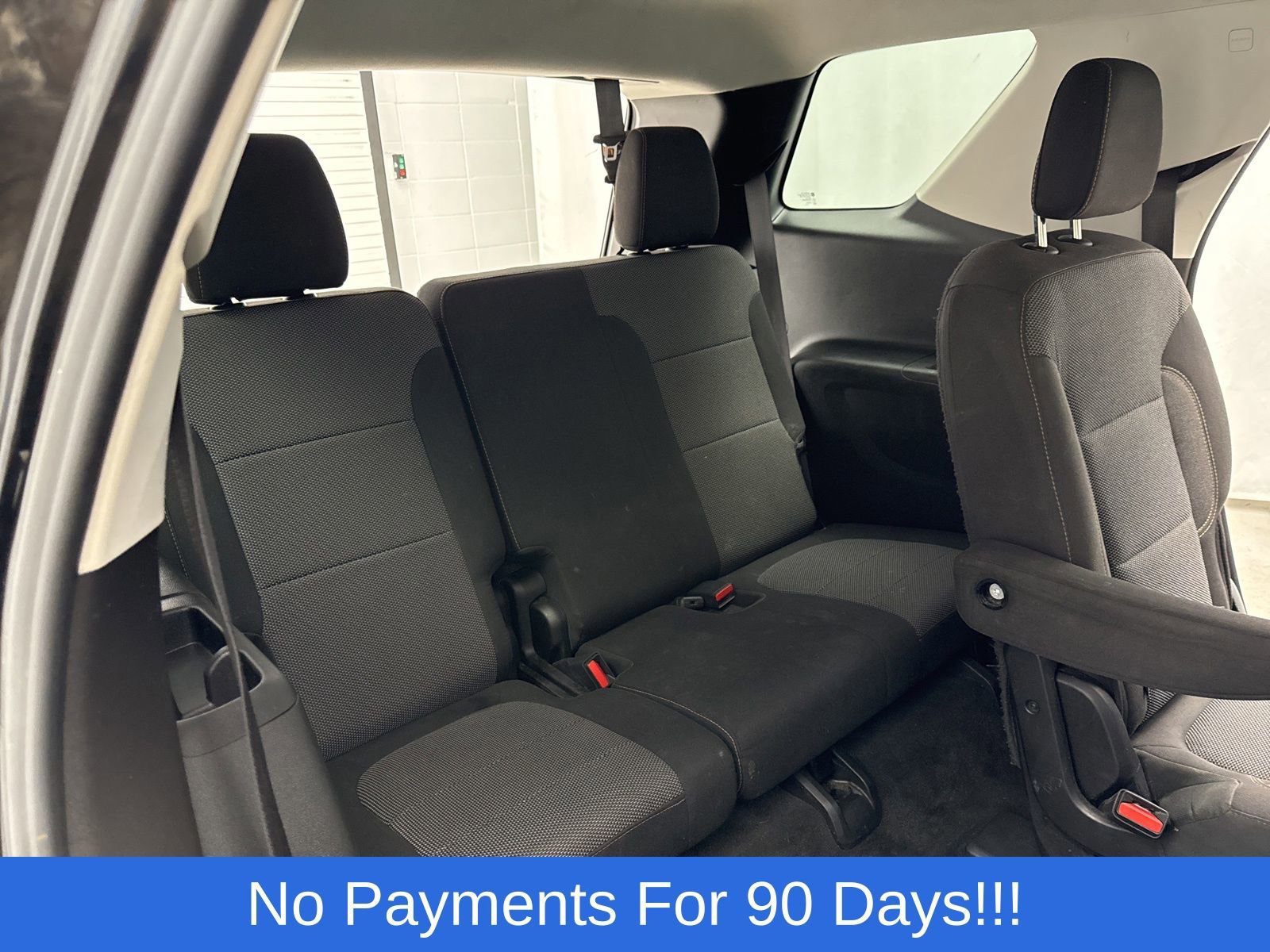 Used 2018 Chevrolet Traverse LT image 34