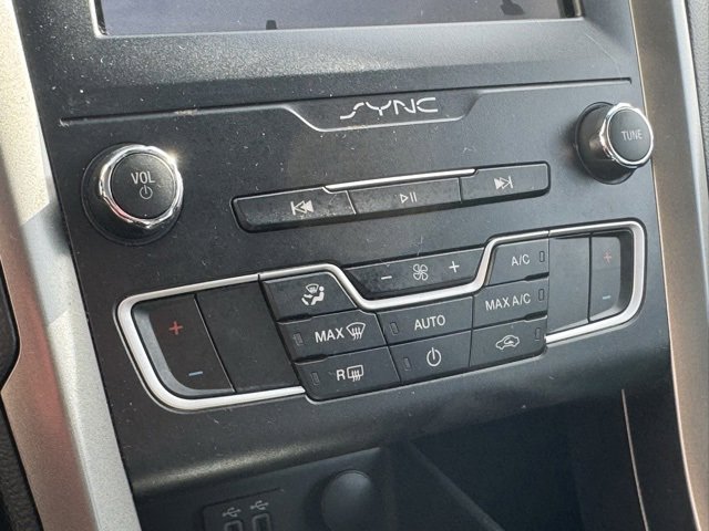 Certified 2020 Ford Fusion SE image 21