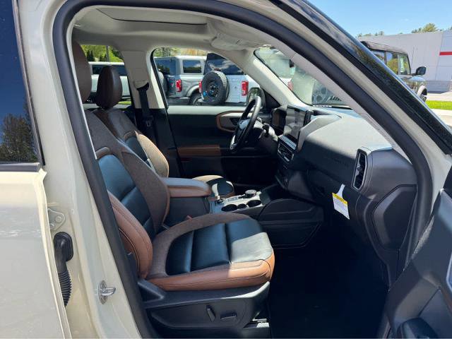 Certified 2025 Ford Bronco Sport Outer Banks w/ Outer Banks Tech Package+ AWD/4WD image 13