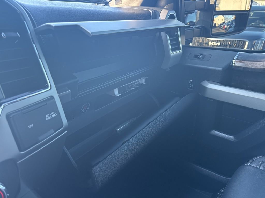Certified 2022 Ford F350 Lariat w/ Black Appearance Package image 36
