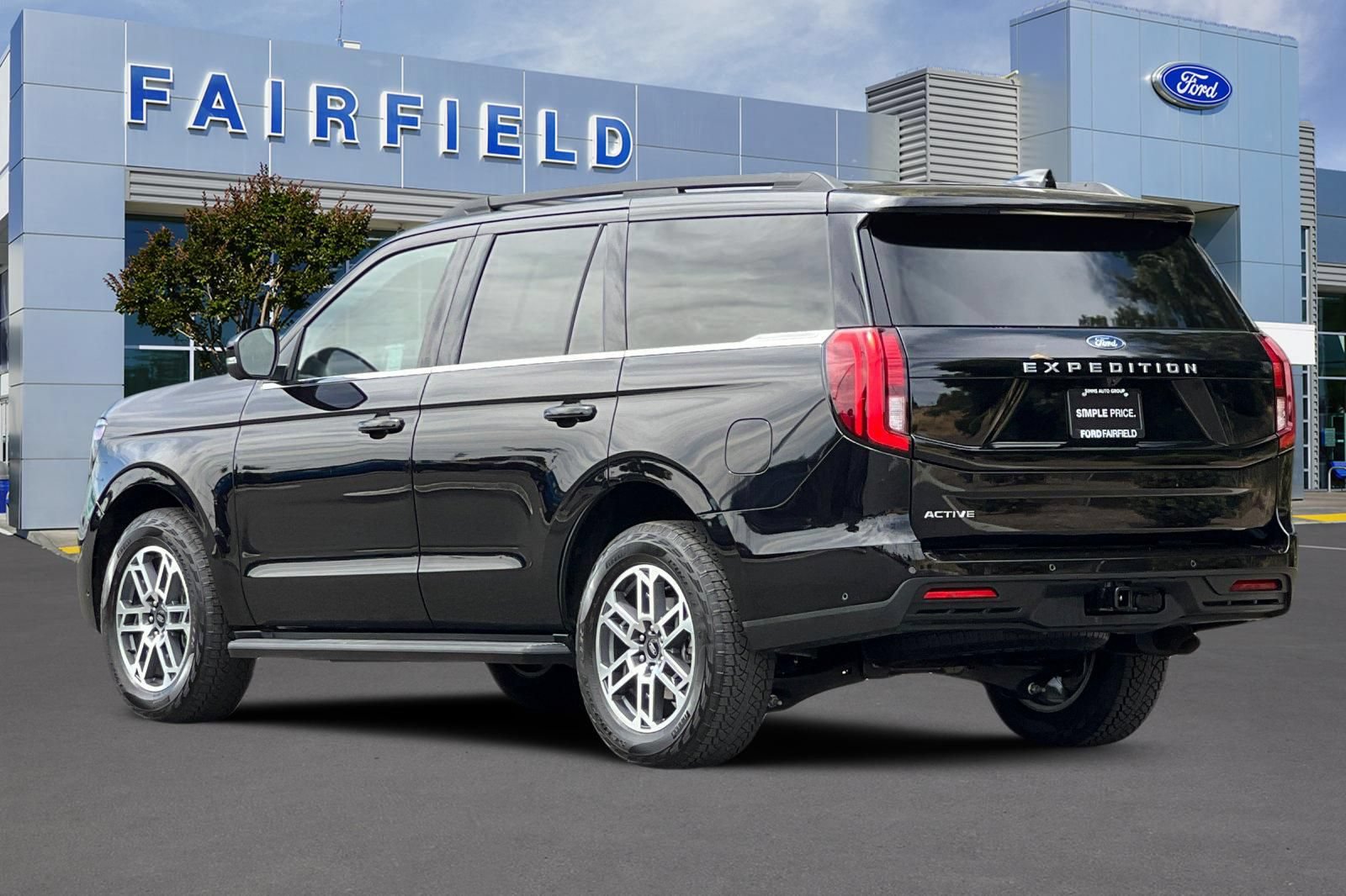 Certified 2025 Ford Expedition Active AWD/4WD image 10