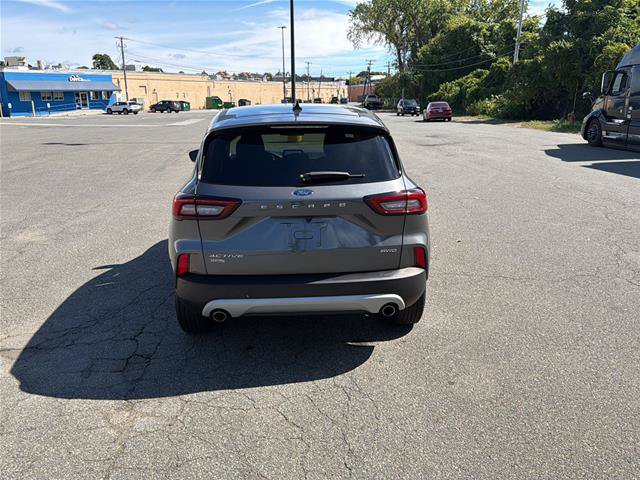 Certified 2023 Ford Escape Active AWD/4WD image 6