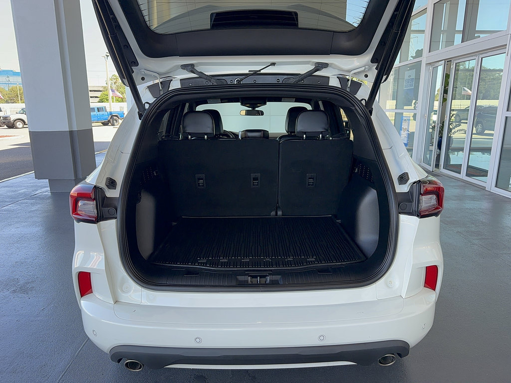 Certified 2024 Ford Escape ST-Line Select w/ Tech Pack #1 AWD/4WD image 7