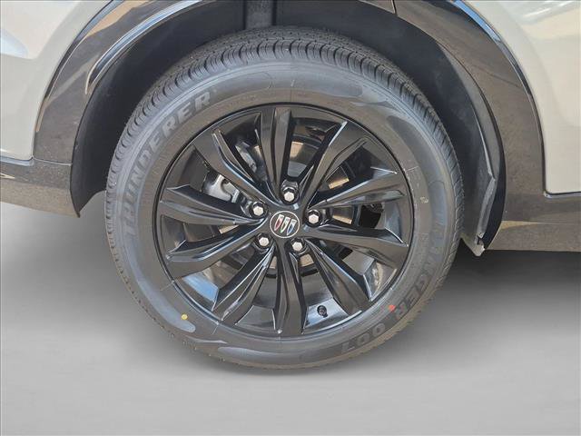 Used 2024 Buick Envista Sport Touring w/ Convenience I Package FWD image 22
