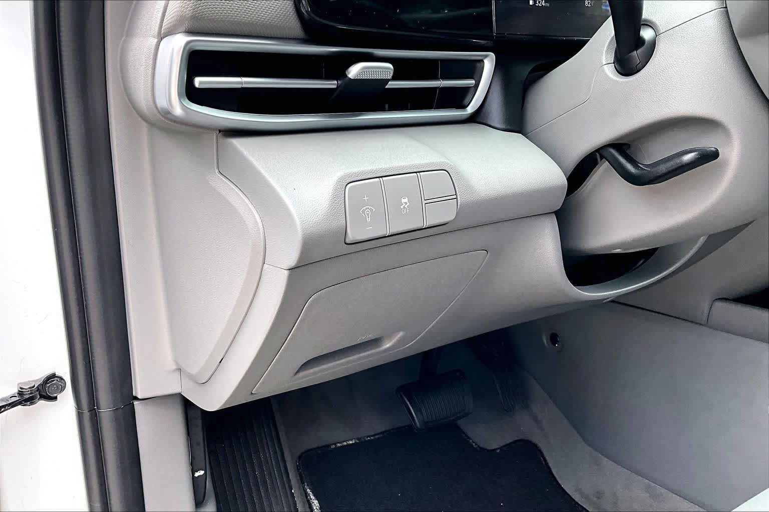 Used 2024 Hyundai Elantra SEL w/ Convenience Package FWD image 37