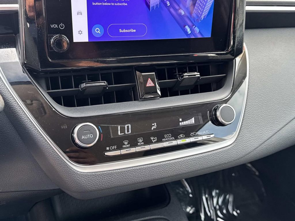 Used 2023 Toyota Corolla LE image 23