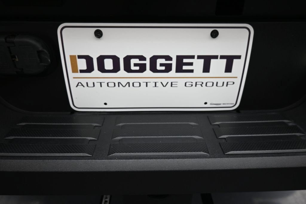 Used 2024 Toyota Tacoma TRD Off-Road AWD/4WD image 2