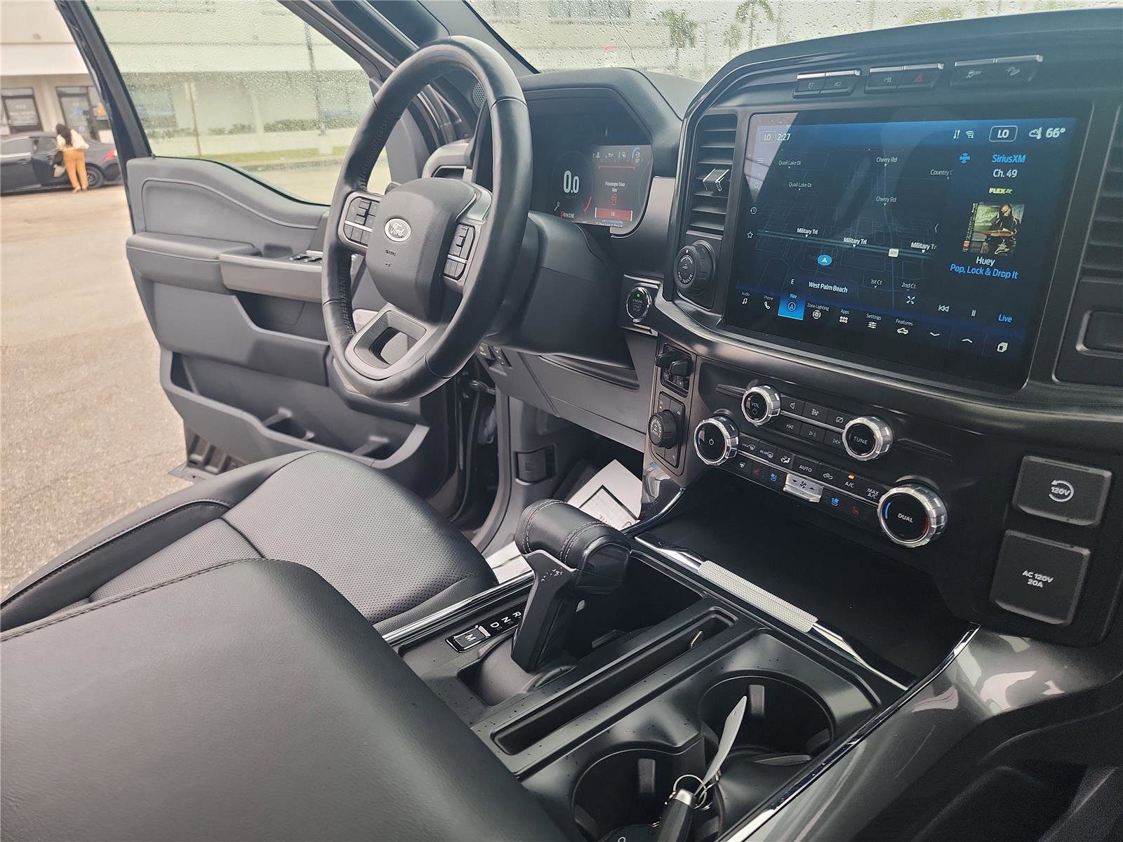 Certified 2022 Ford F150 Lariat w/ Equipment Group 502A High image 30