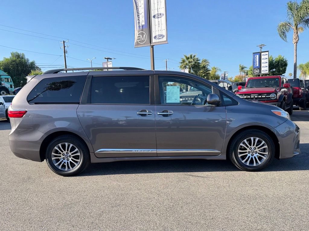 Used 2020 Toyota Sienna XLE FWD image 9