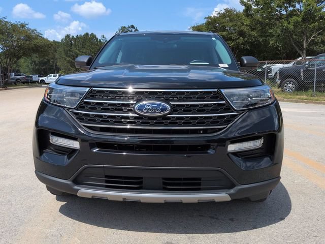 Certified 2023 Ford Explorer XLT w/ Equipment Group 202A RWD image 9