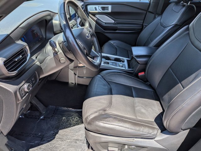 Certified 2020 Ford Explorer ST w/ Premium Technology Package AWD/4WD image 16