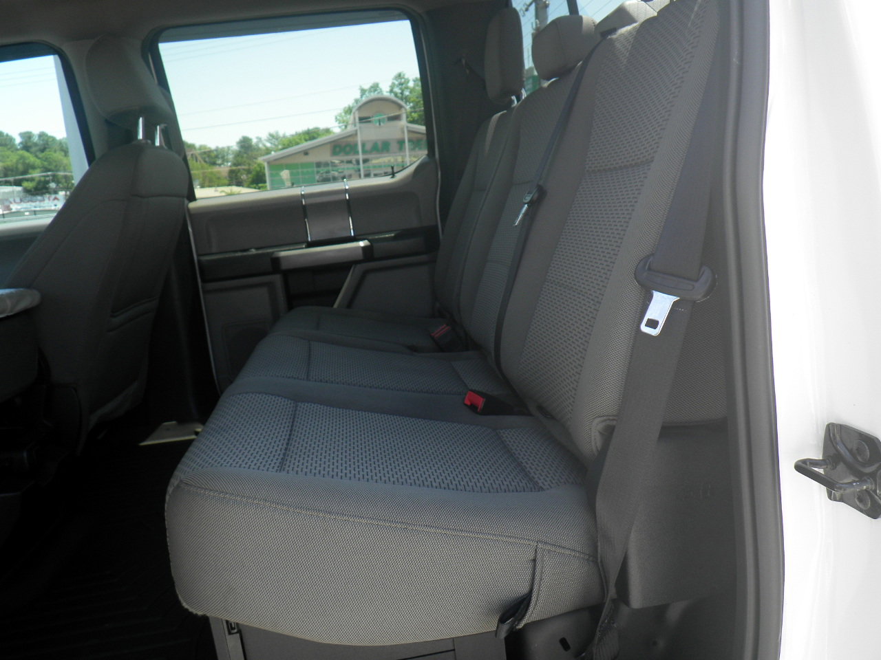 Certified 2022 Ford F350 XLT w/ XLT Premium Package AWD/4WD image 20