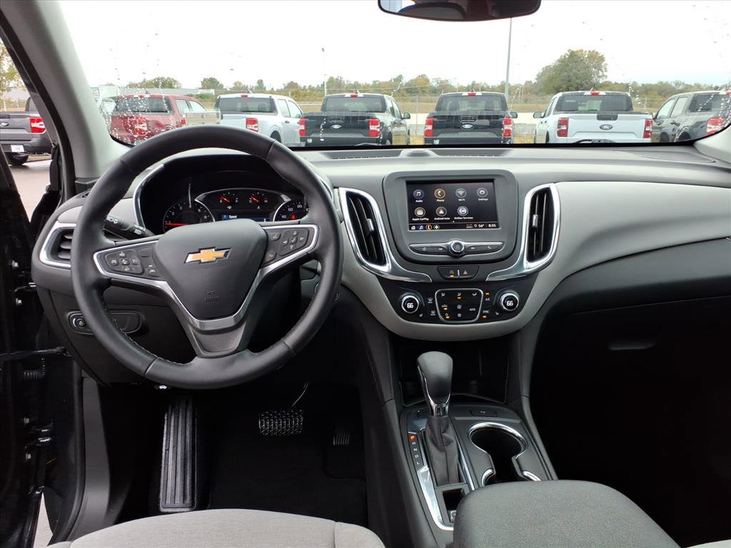 Used 2023 Chevrolet Equinox LT w/ Driver Convenience Package image 14