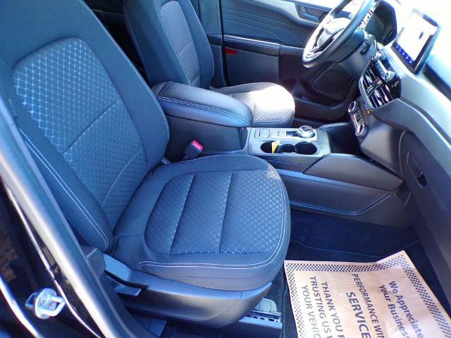 Certified 2023 Ford Escape Active AWD/4WD image 13