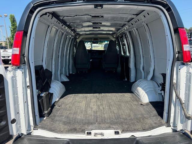 Used 2022 Chevrolet Express 3500 Extended w/ Driver Convenience Package RWD image 6