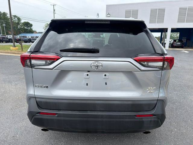 Used 2020 Toyota RAV4 XLE Premium AWD/4WD image 4