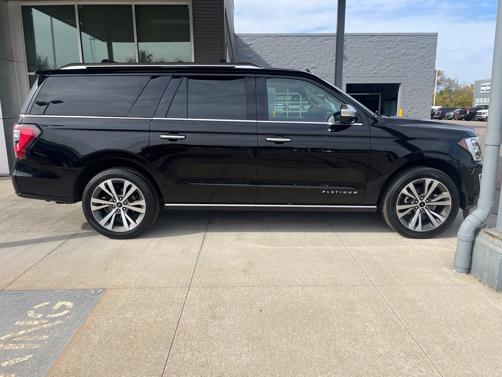 Certified 2021 Ford Expedition Max Platinum AWD/4WD image 7
