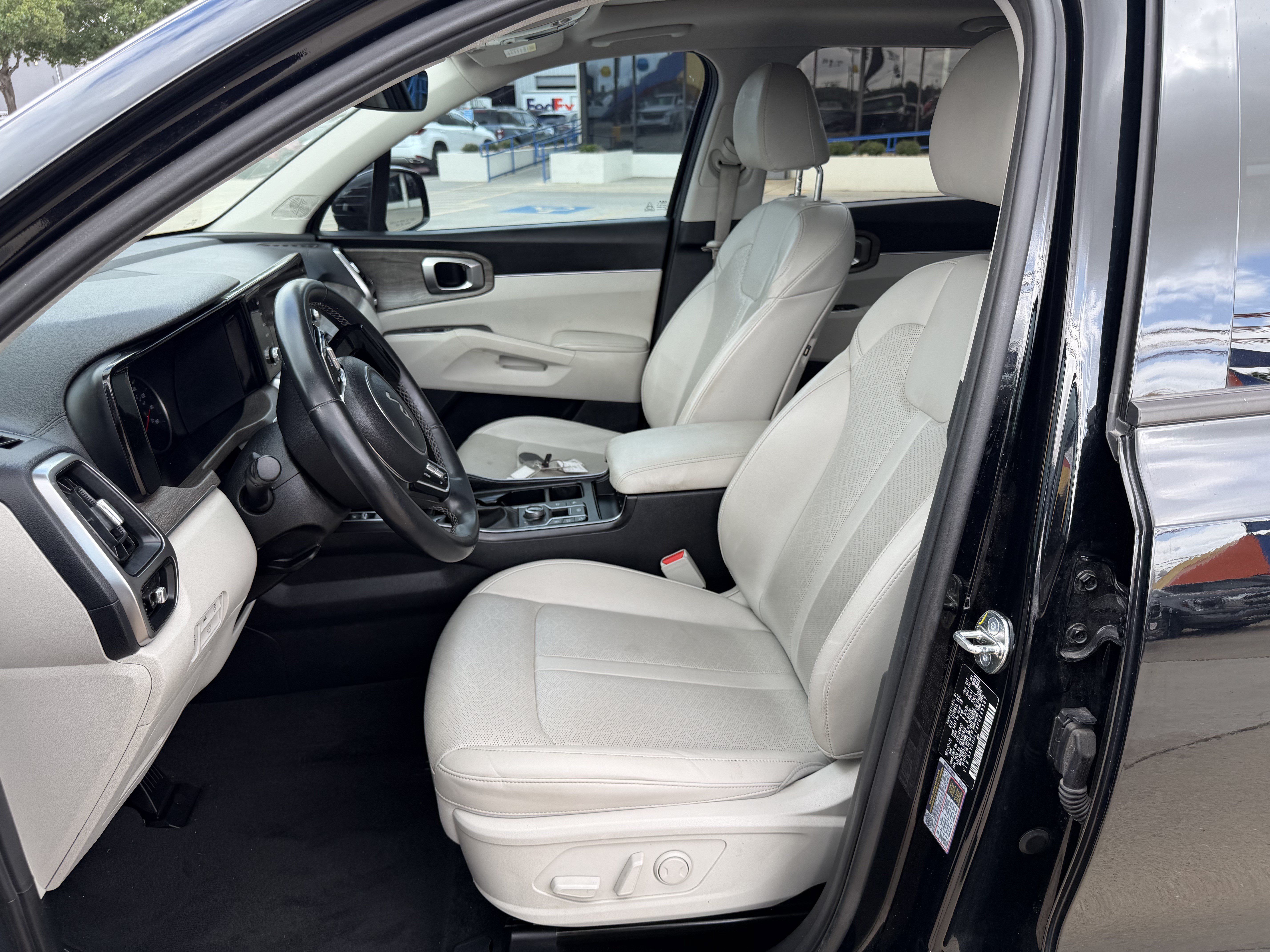 Used 2023 Kia Sorento X-Line EX AWD/4WD image 18