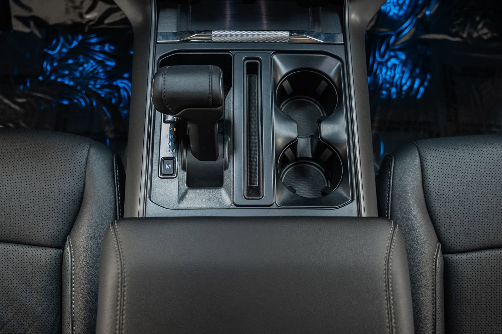 Certified 2024 Ford F150 Lariat w/ Equipment Group 502A High image 32