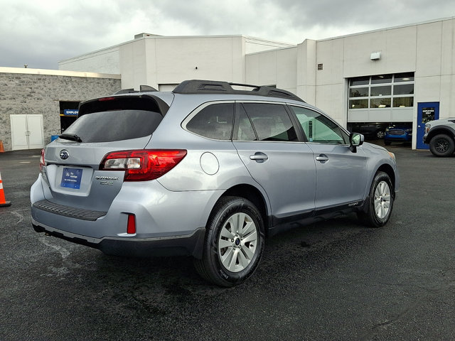 Used 2017 Subaru Outback 2.5i Premium w/ Popular Package #2 AWD/4WD image 6