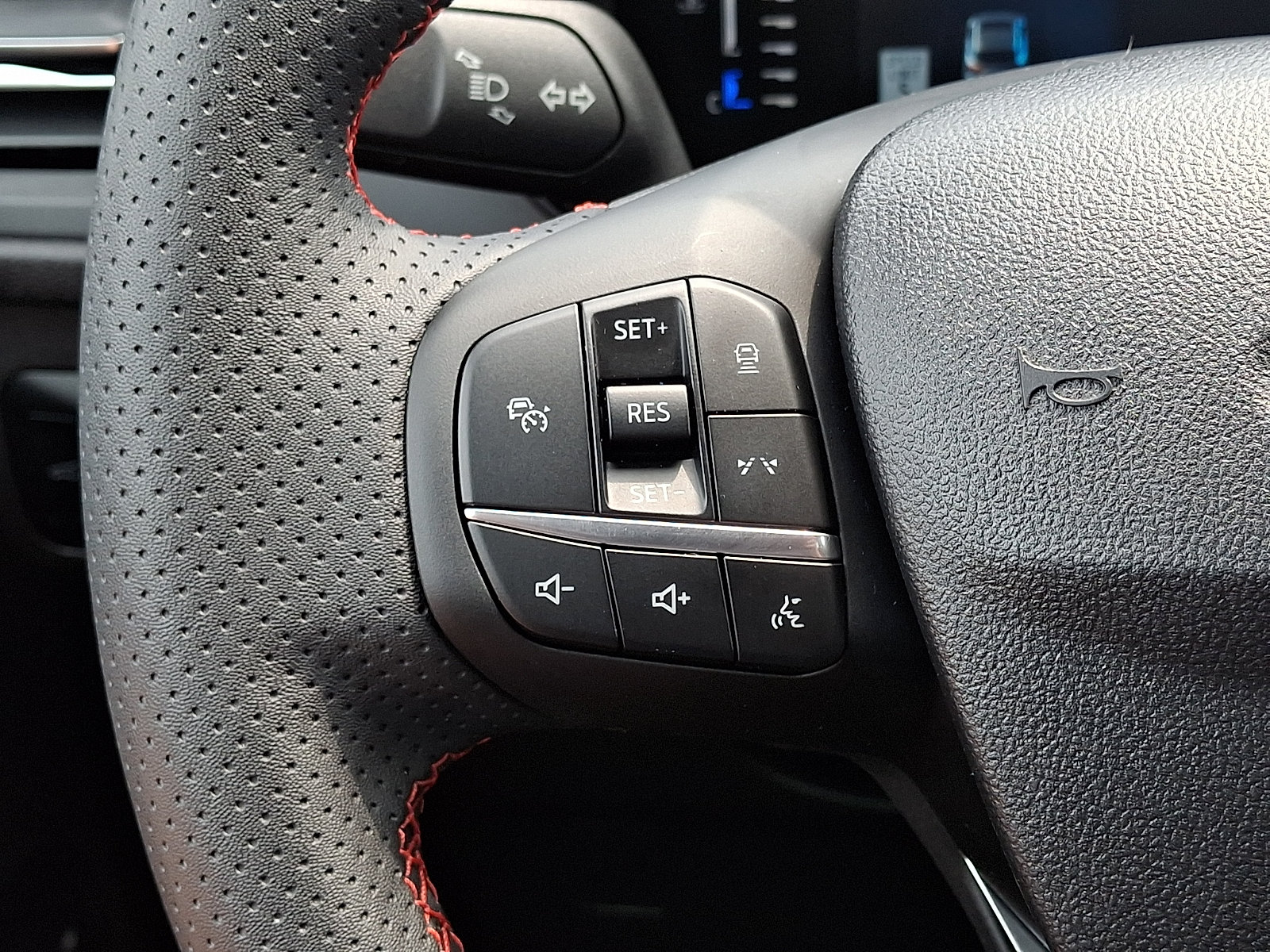 Certified 2023 Ford Escape ST-Line w/ Tech Pack #1 FWD image 23