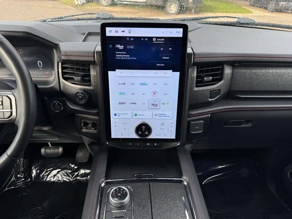 Certified 2024 Ford Expedition Limited AWD/4WD image 2