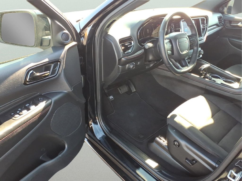 Used 2023 Dodge Durango GT w/ Blacktop Package AWD/4WD image 11