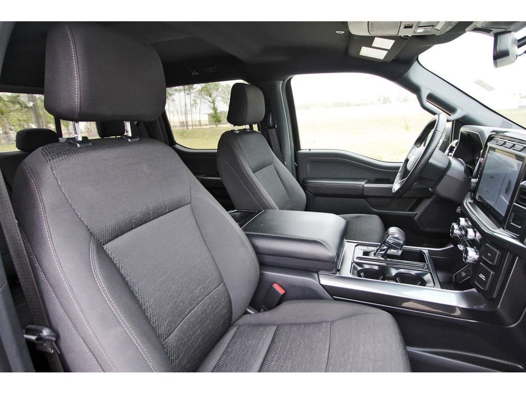 Certified 2022 Ford F150 XLT w/ Equipment Group 302A High image 28