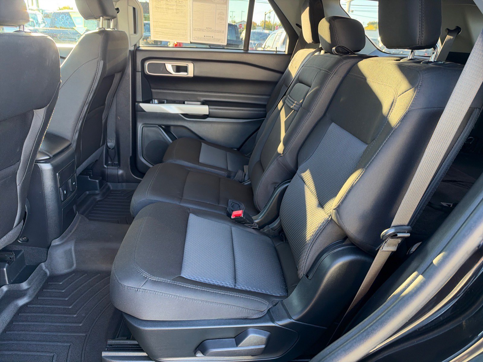 Certified 2023 Ford Explorer XLT AWD/4WD image 8