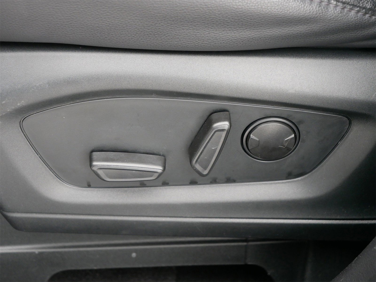 Certified 2023 Ford Explorer ST w/ Equipment Group 401A image 13