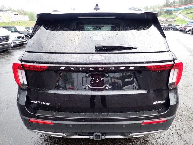 Certified 2025 Ford Explorer Active w/ Active Comfort Package AWD/4WD image 3