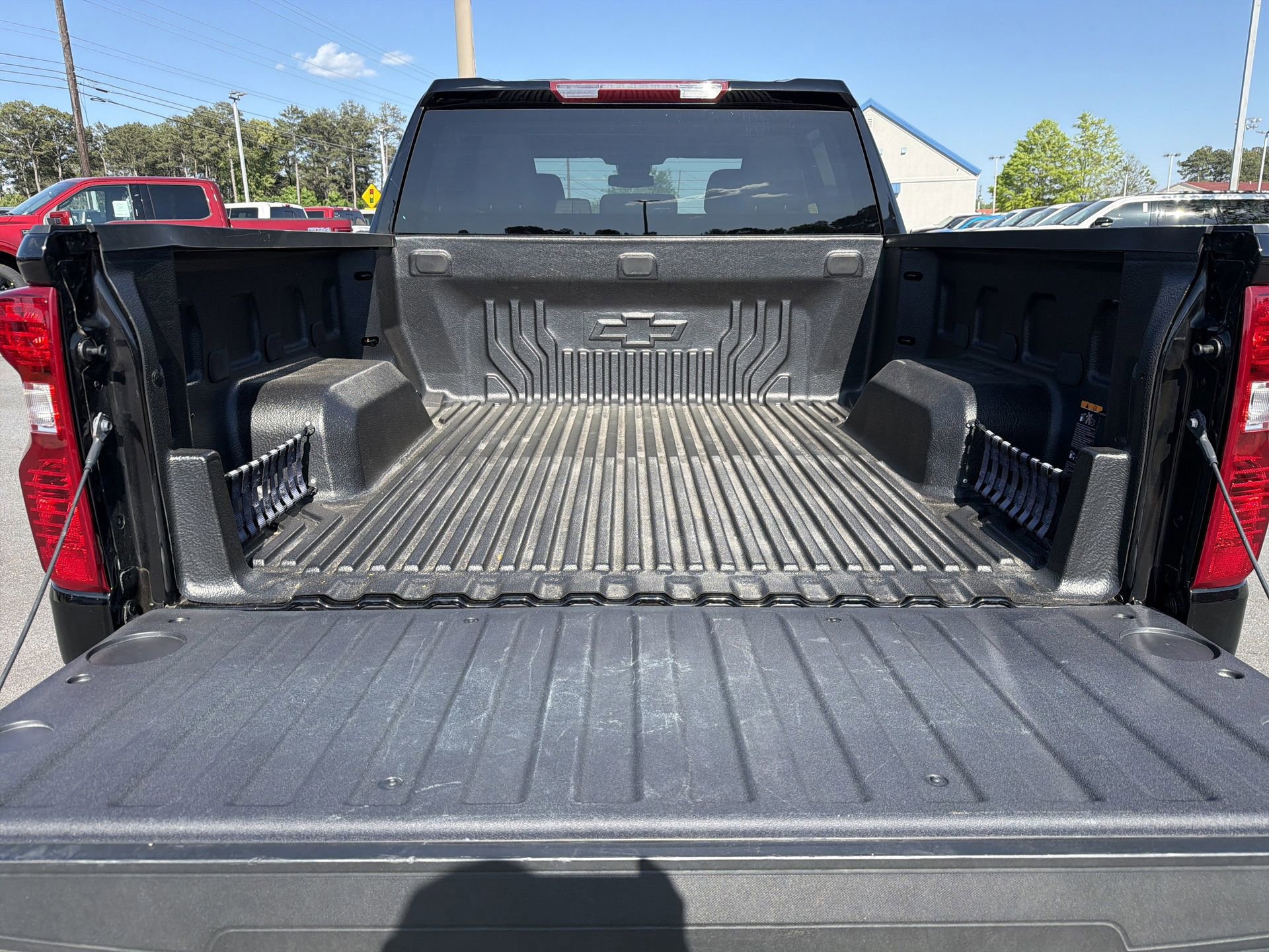 Used 2024 Chevrolet Silverado 1500 LT image 32