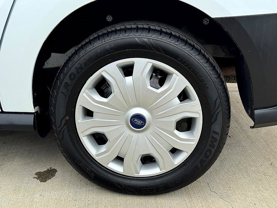 Certified 2022 Ford Transit Connect XL image 17