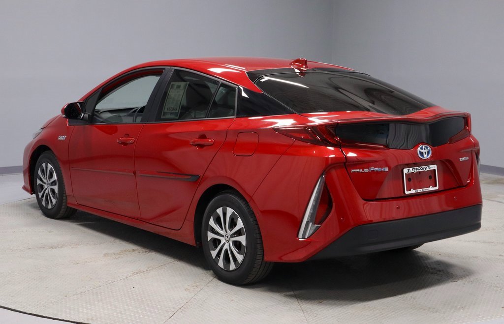 Used 2022 Toyota Prius Prime Limited image 11