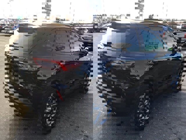 Certified 2025 Ford Escape ST-Line Select image 5