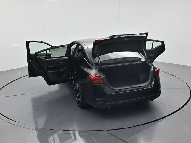 Used 2024 Nissan Altima 2.5 SR FWD image 44