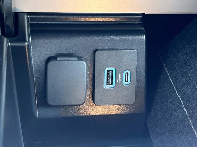 Certified 2024 Ford Explorer XLT AWD/4WD image 26