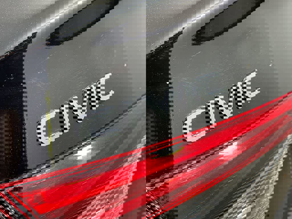 Used 2022 Honda Civic Sport image 10