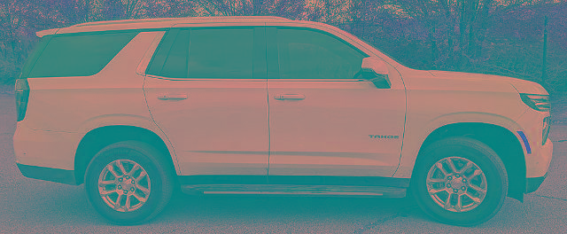 Used 2025 Chevrolet Tahoe LT w/ Comfort Package image 2