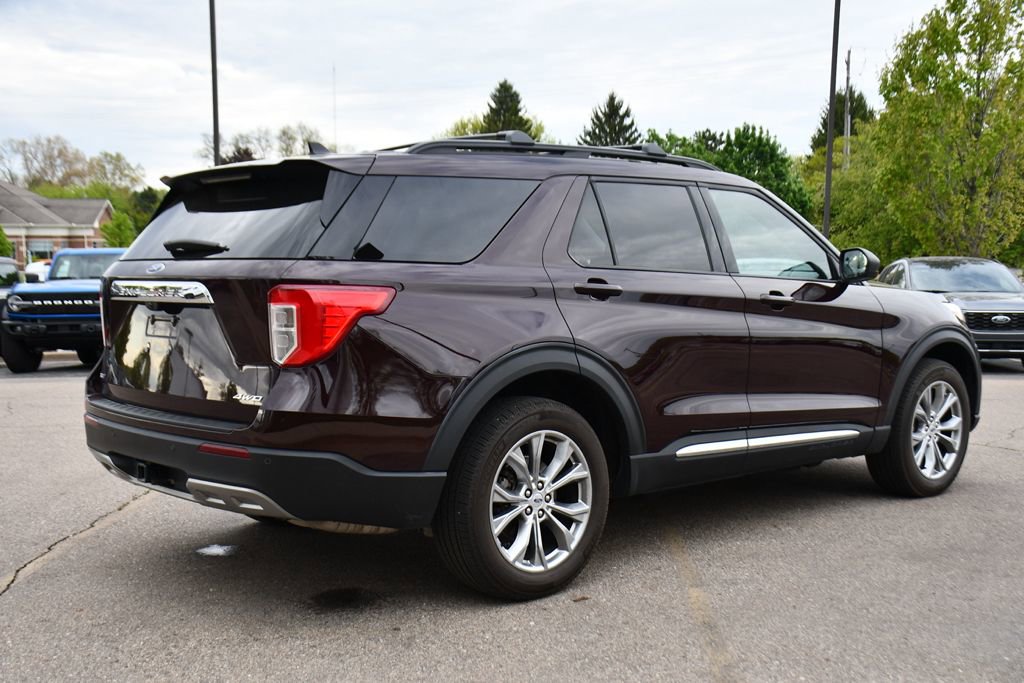 Certified 2023 Ford Explorer XLT w/ Equipment Group 202A AWD/4WD image 6