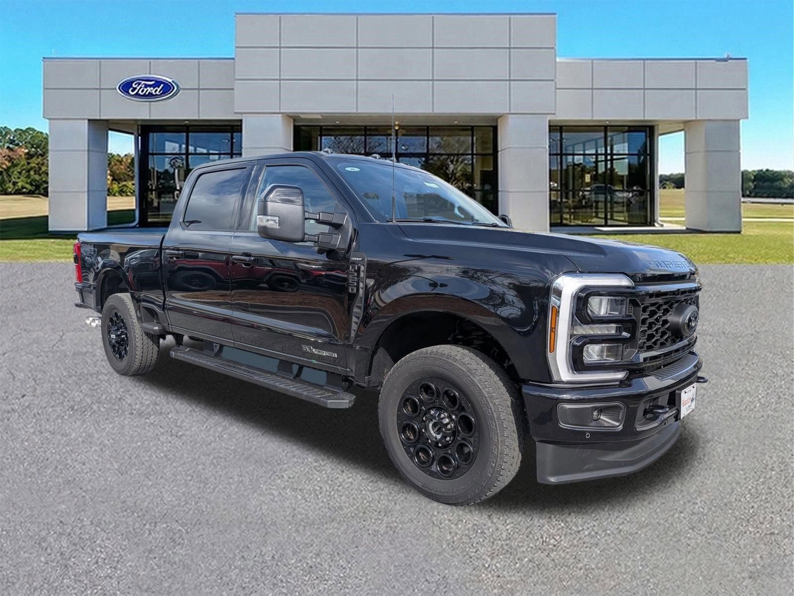 Certified 2026 Ford F250 Lariat w/ Black Appearance Package image 8