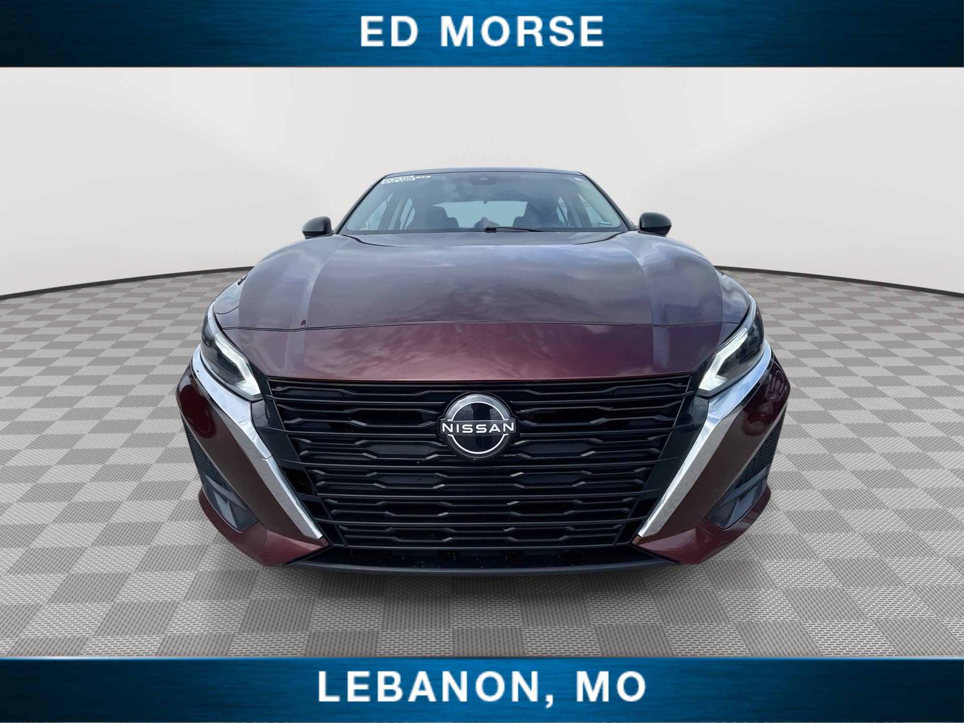 Used 2024 Nissan Altima 2.5 SV FWD image 3