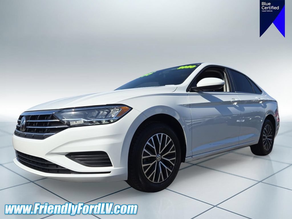 Used 2020 Volkswagen Jetta SE FWD image 2