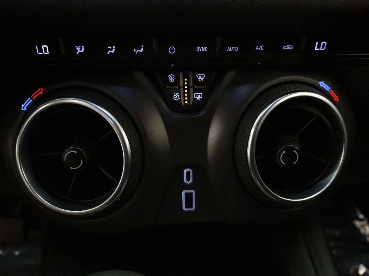 Used 2021 Chevrolet Blazer LT FWD image 11