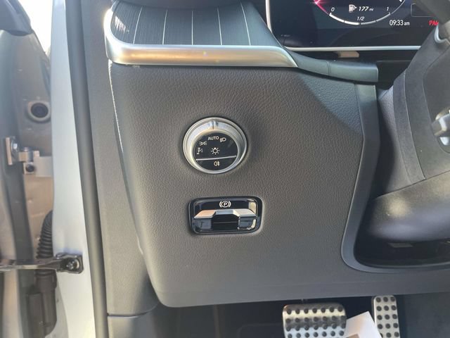 Used 2024 Mercedes-Benz GLC 300 4MATIC image 24