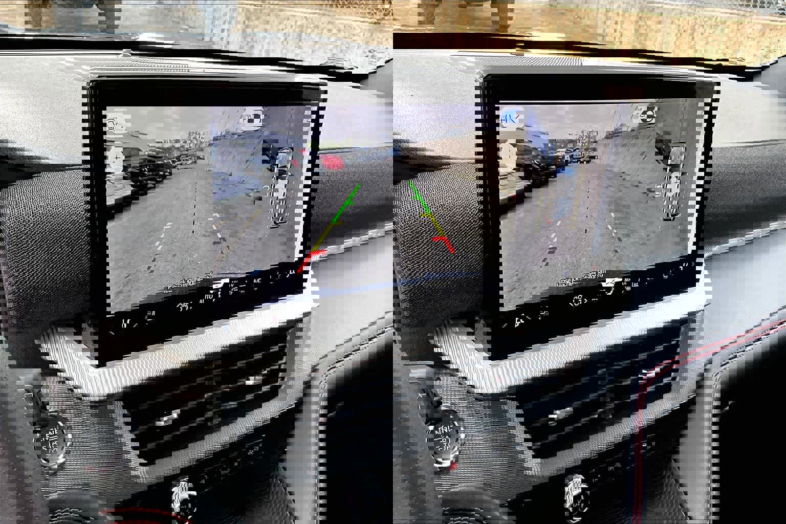 Certified 2025 Ford Explorer ST-Line w/ Premium Package image 31